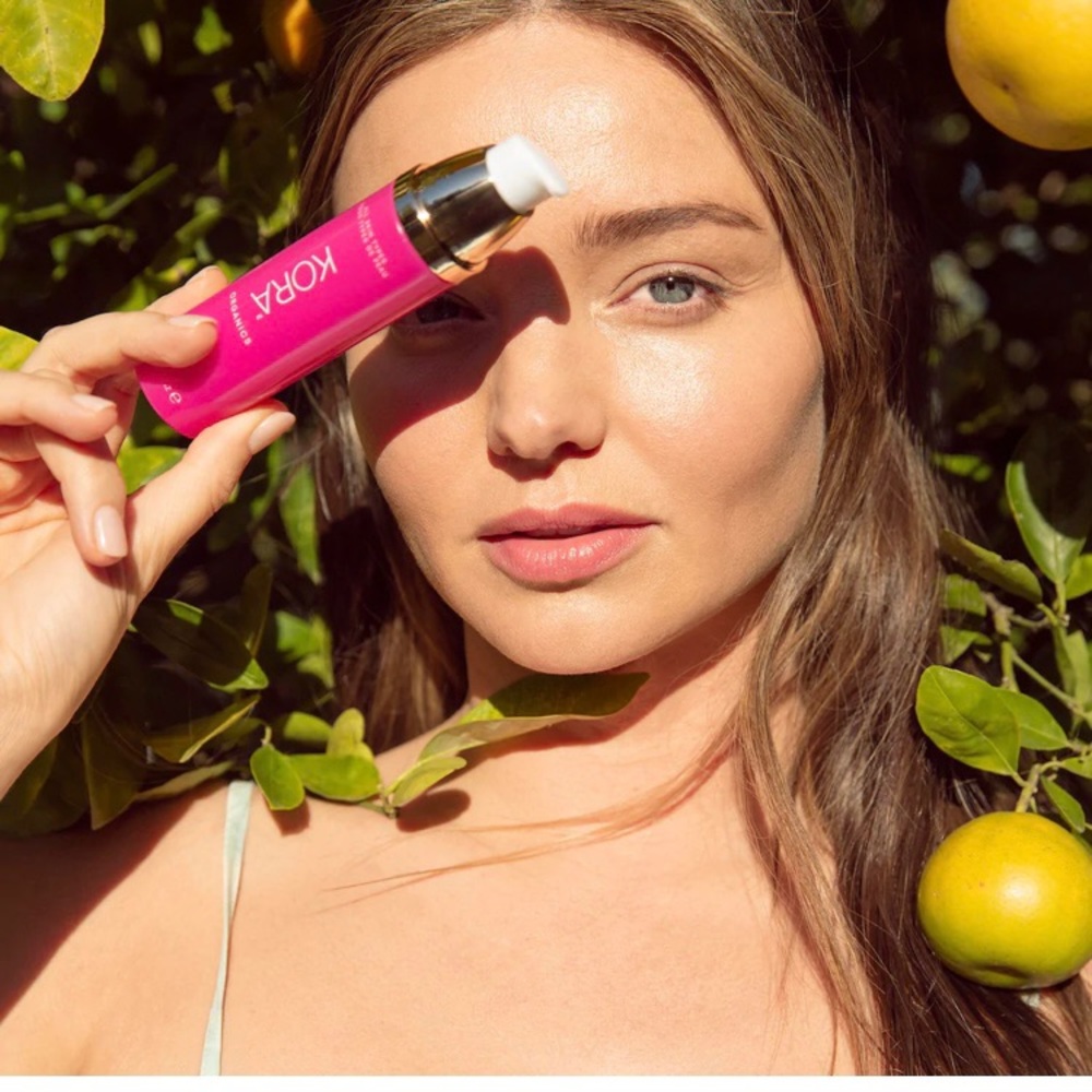 NONI BRIGHT VITAMIN C SERUM - Picture 4 of 8